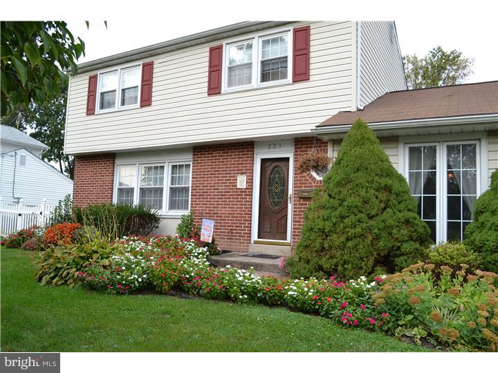 223 Sharpless Road Southampton, PA 18966 - Photo 1 of 23 Exterior Front