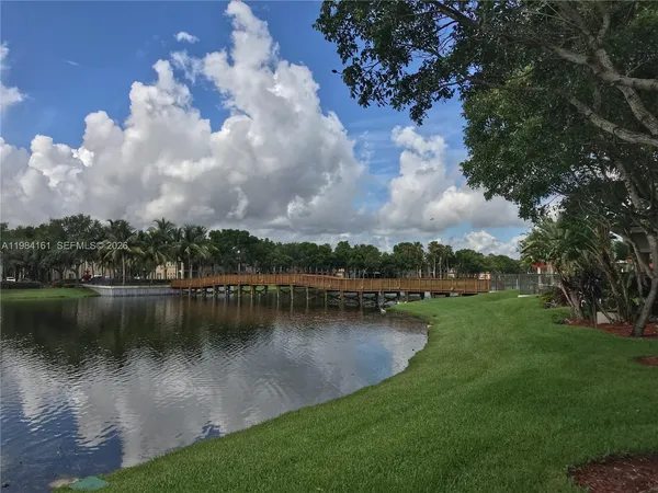 $2,500 | 2469 Centergate Drive, Unit 204, Miramar, FL 33025