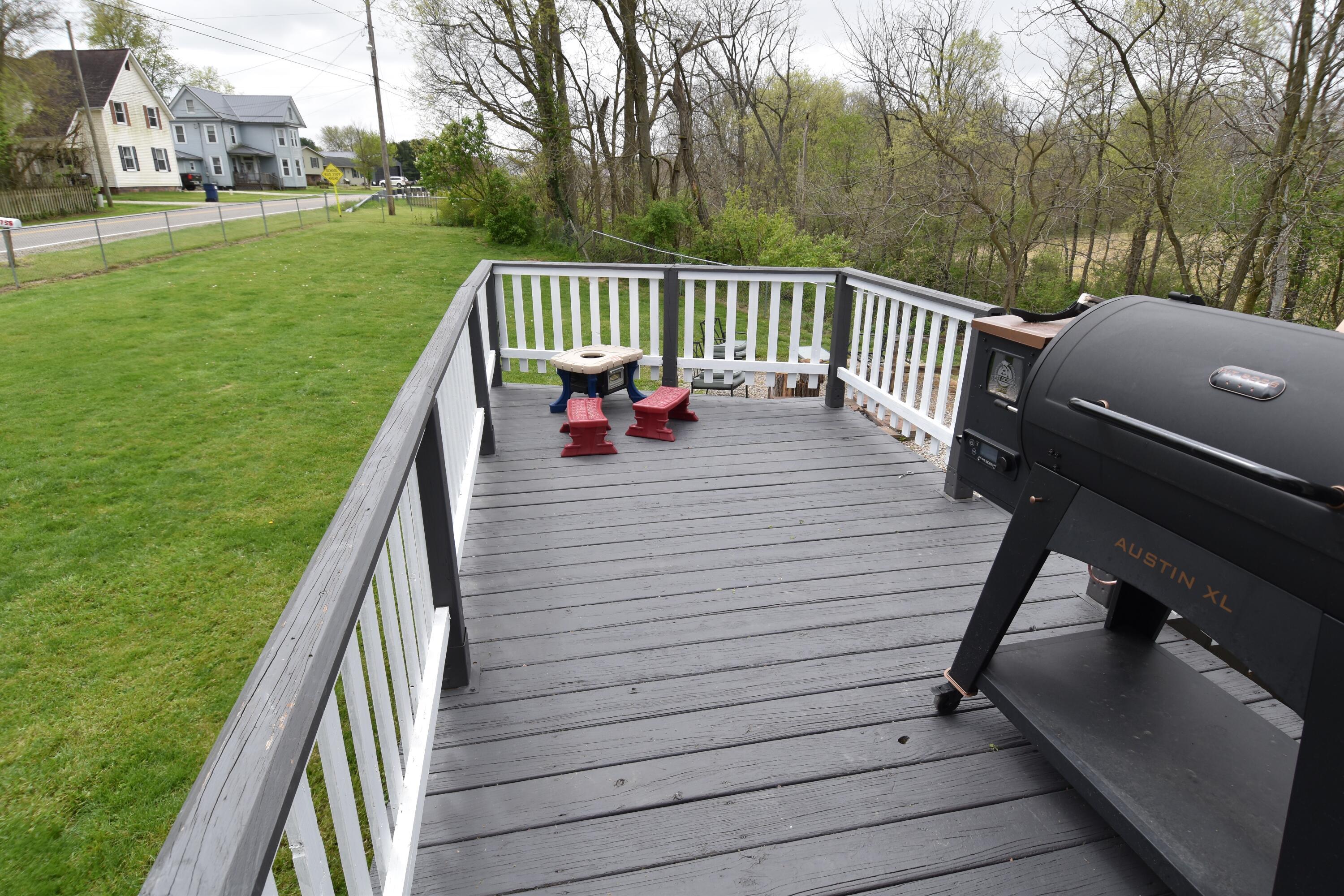 1720 Homer Road Northwest Utica, OH 43080 - Photo 6 of 34 Deck