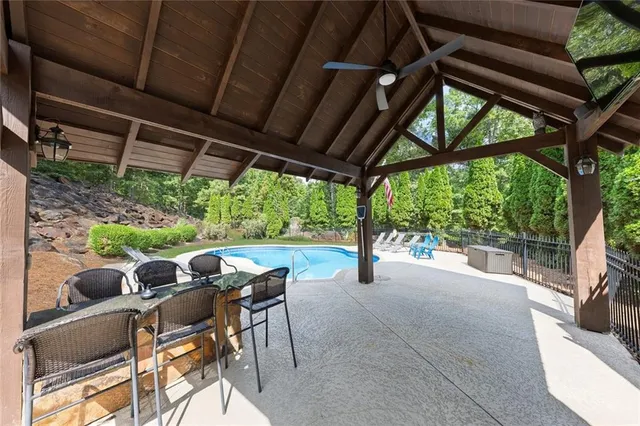 $1,025,000 | 12 Horizon Trail Southeast, Cartersville, GA 30121