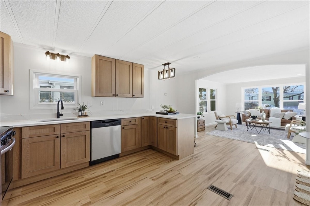 9 Valley Forge Road Taunton, MA 02780 - Photo 13 of 30