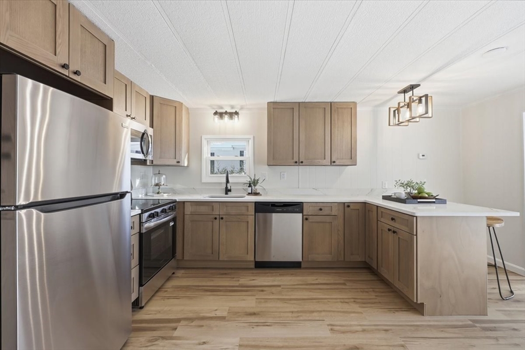 9 Valley Forge Road Taunton, MA 02780 - Photo 14 of 30