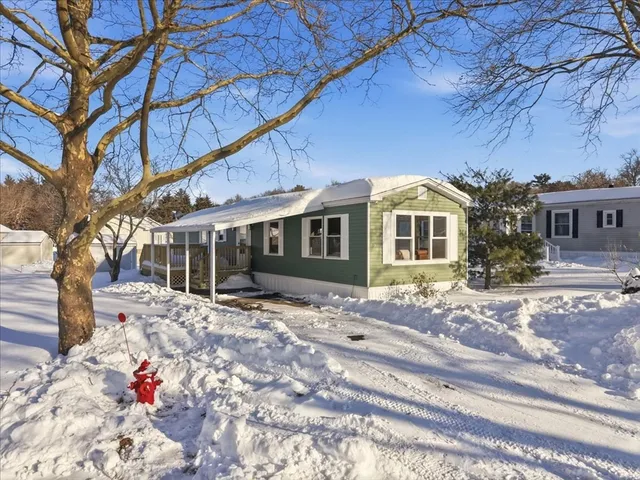 $249,900 | 9 Valley Forge Road, Taunton, MA 02780