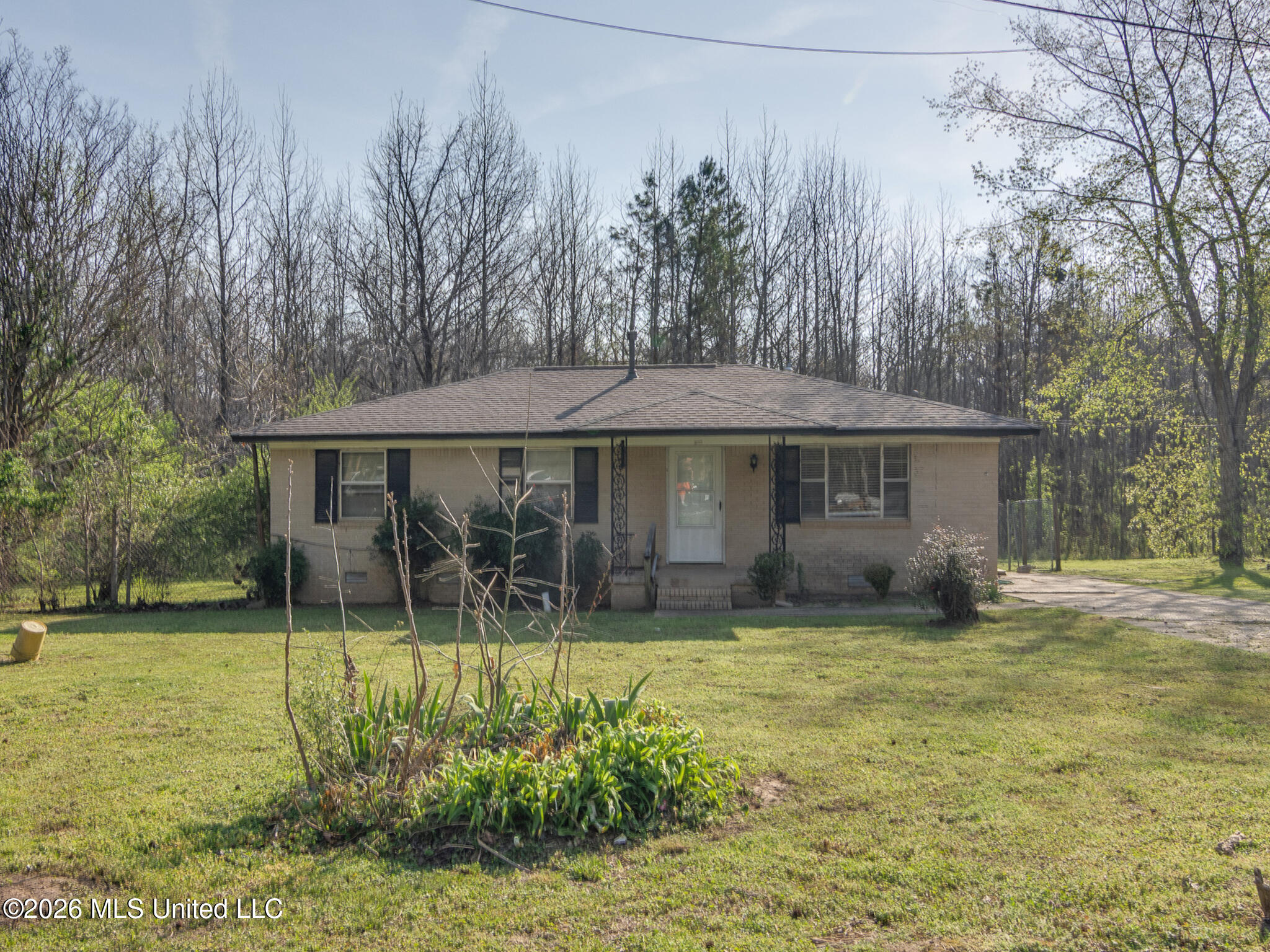 286 Tucker Road Holly Springs, MS 38635 - Photo 1 of 20 286 Tucker Road-2