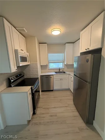 $1,600 | 206 Peace Island Drive, Punta Gorda, FL 33950