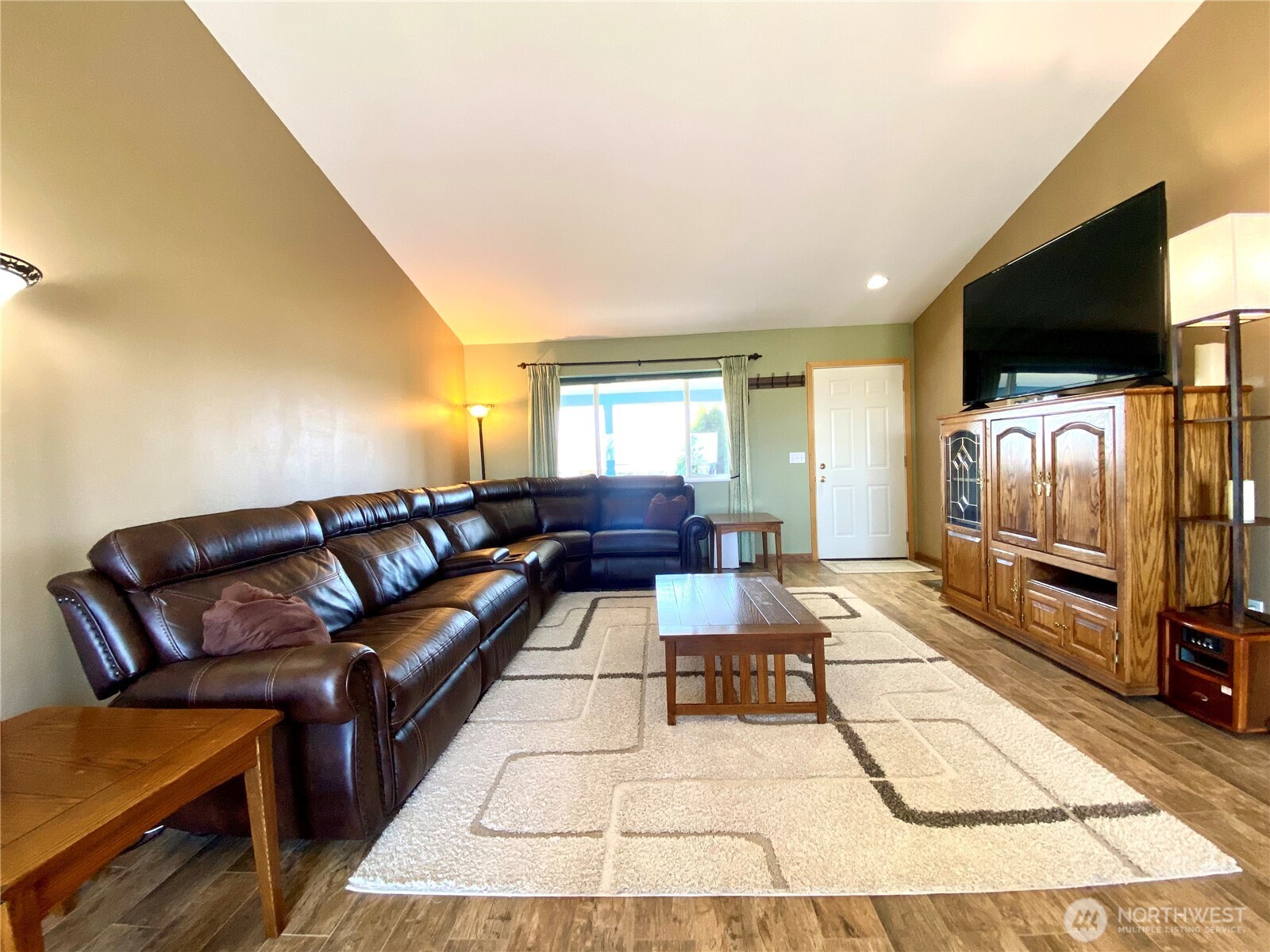 11827 Rd B.5 Northwest Ephrata, WA 98823 - Photo 17 of 40 Gallery Image 17