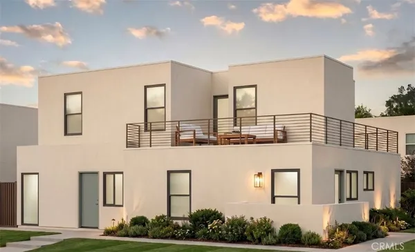 $3,500 | 2032 West 88th Street, Los Angeles, CA 90047