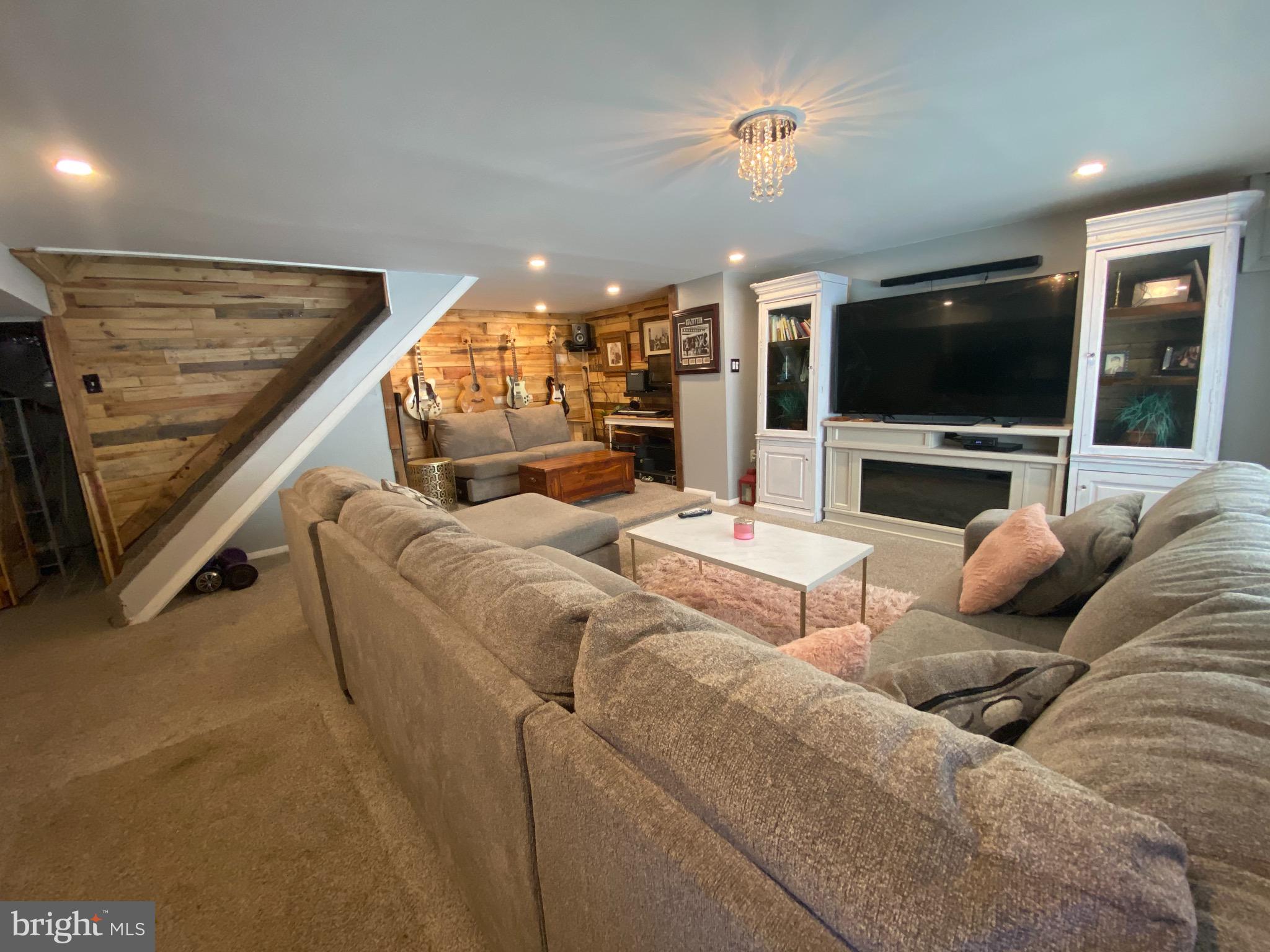 12414 Rambler Road Philadelphia, PA 19154 - Photo 26 of 38 Family room in lower level