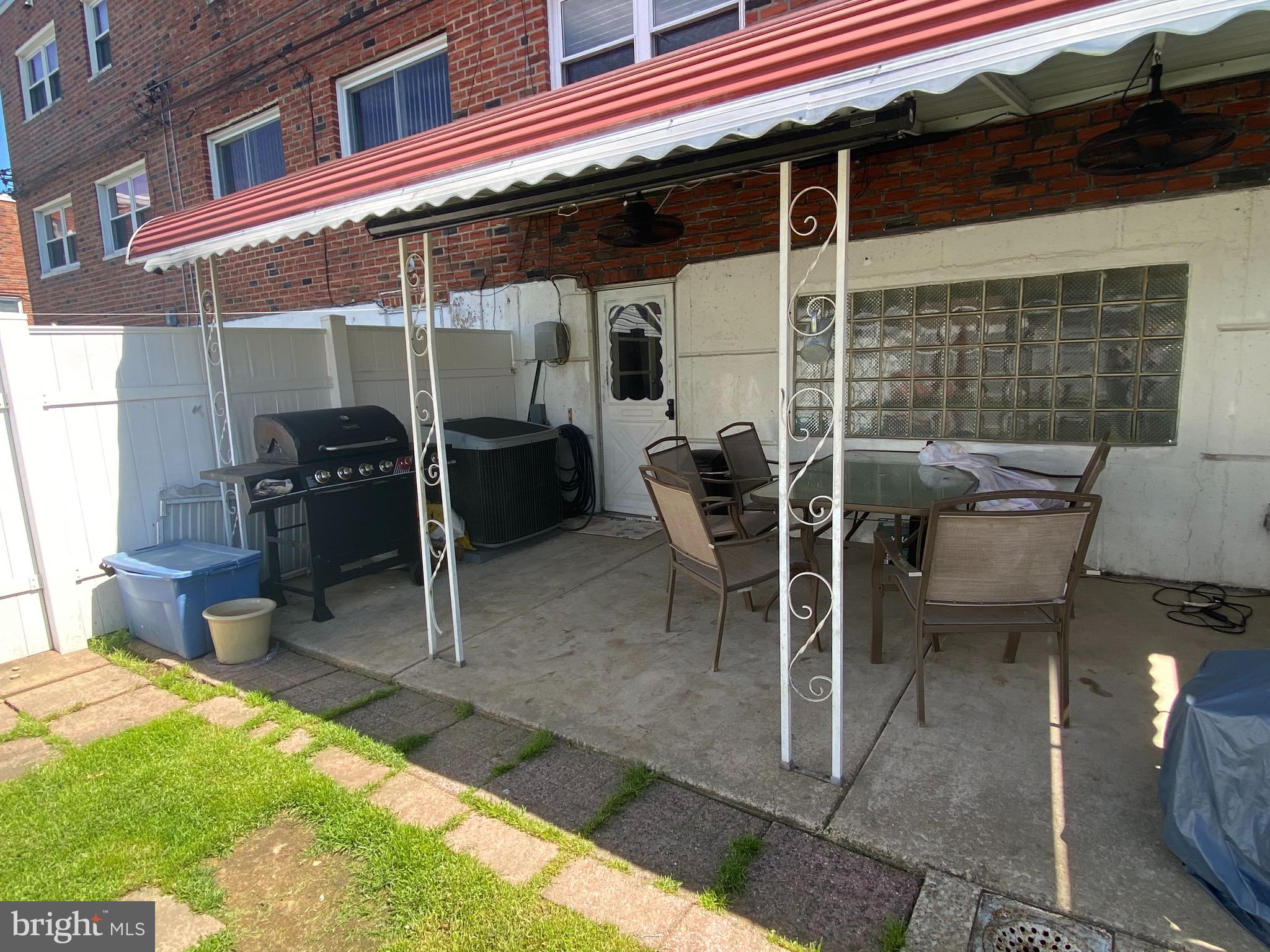 12414 Rambler Road Philadelphia, PA 19154 - Photo 38 of 38 covered rear patio