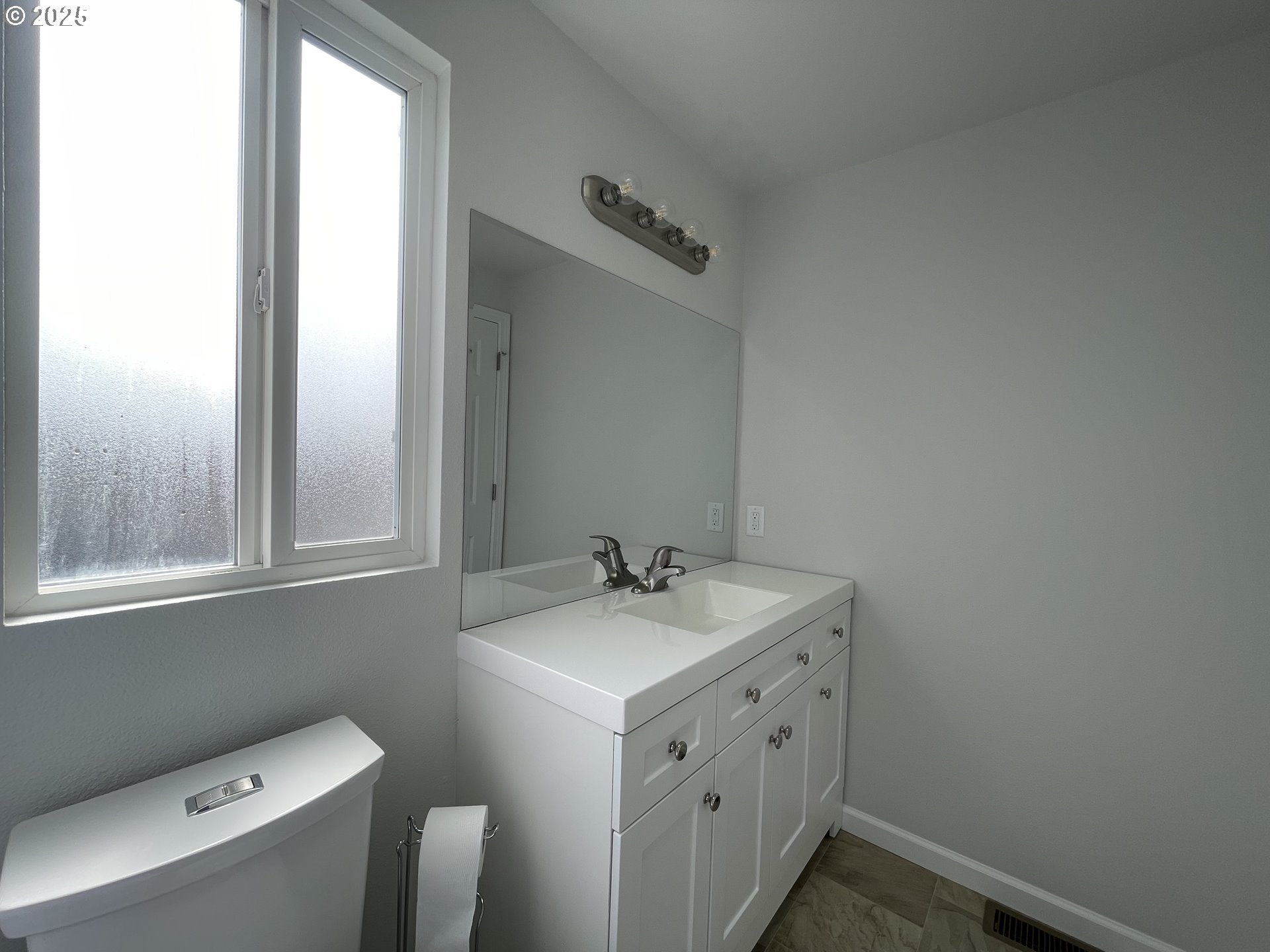 5145 Trevon Street Eugene, OR 97402 - Photo 27 of 35