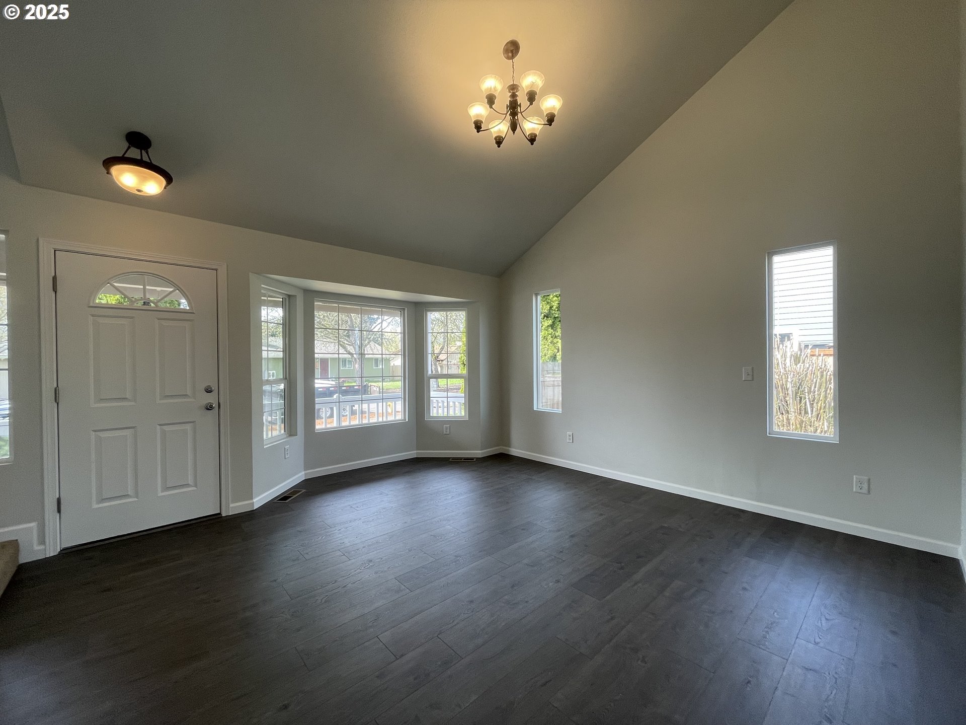 5145 Trevon Street Eugene, OR 97402 - Photo 6 of 35