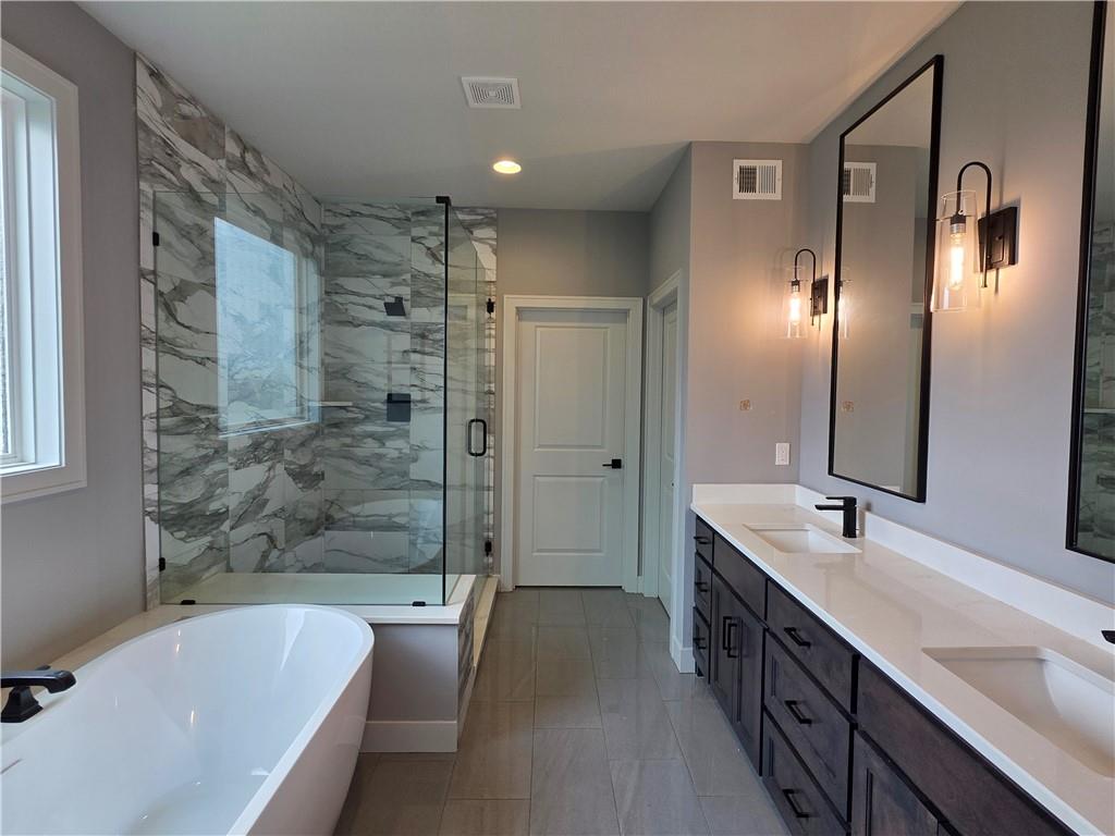 1205 Hampton Drive Raymore, MO 64083 - Photo 20 of 49