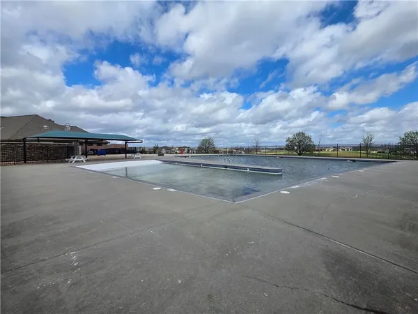 $725,000 | 1205 Hampton Drive, Raymore, MO 64083