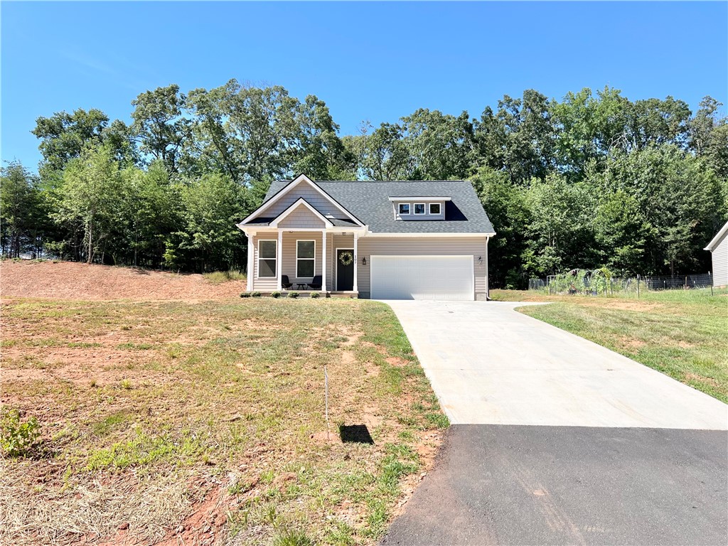 107 Quiet Way Anderson, SC 29626 - Photo 3 of 31 Gallery Image 3