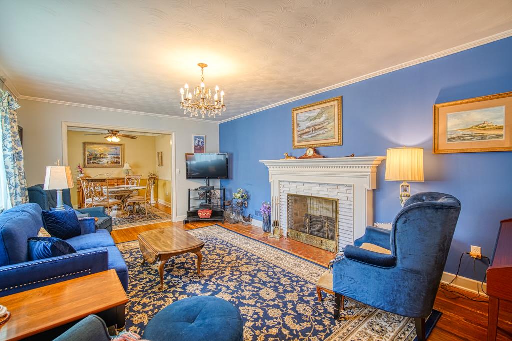 251 Hicks Drive Inman, SC 29349 - Photo 3 of 26 Gallery Image 3