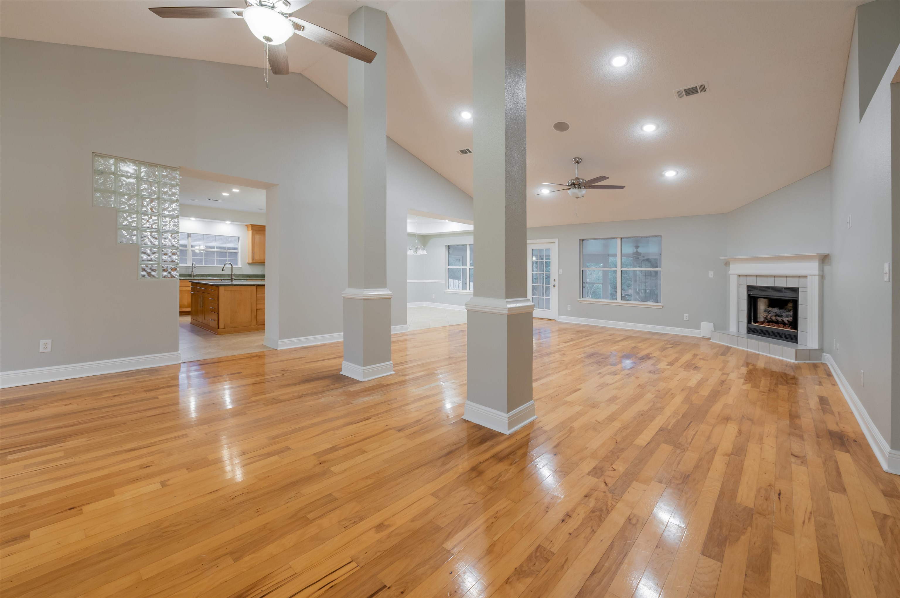 12089 Venice Boulevard Foley, AL 36535 - Photo 5 of 36