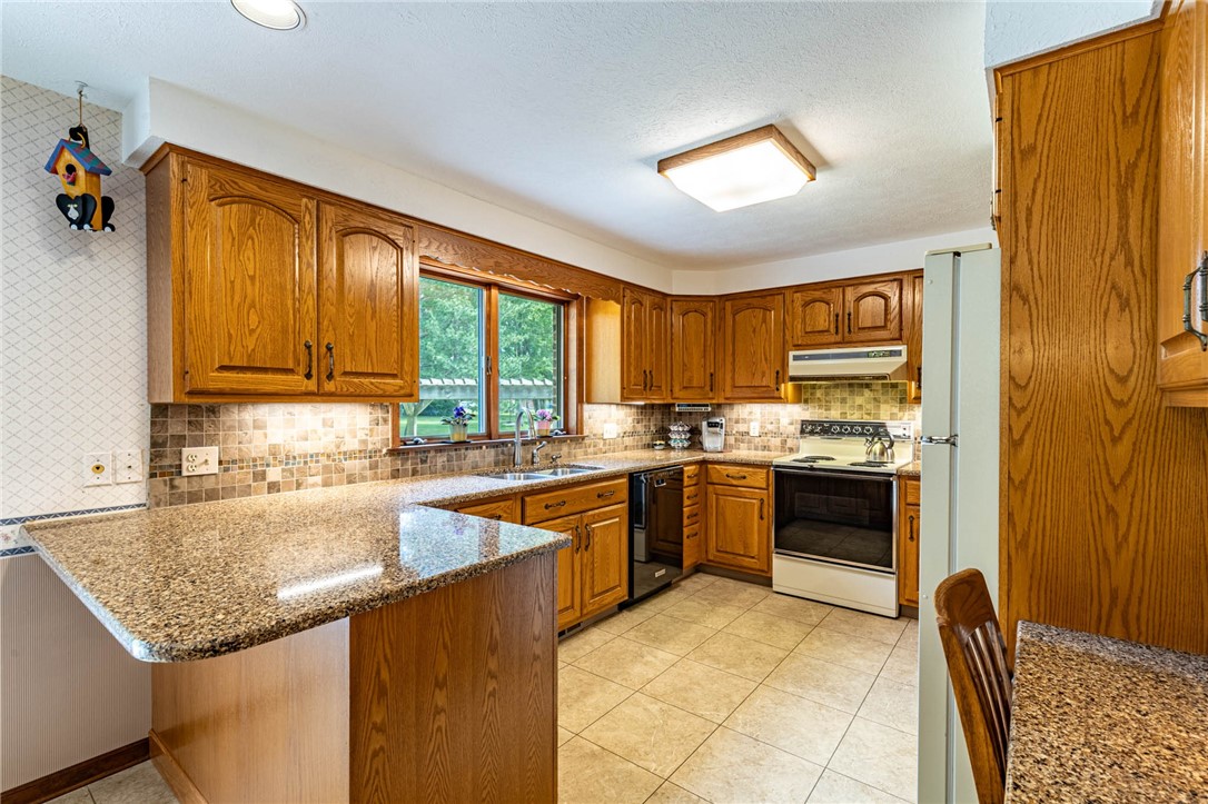 254 Mobile Drive Greece, NY 14616 - Photo 14 of 49