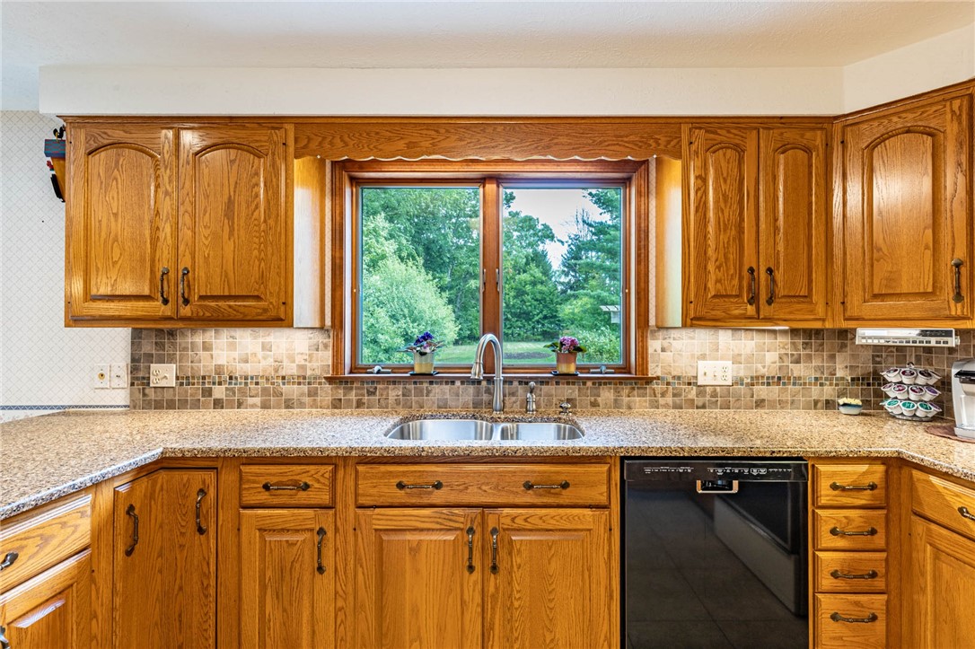 254 Mobile Drive Greece, NY 14616 - Photo 15 of 49