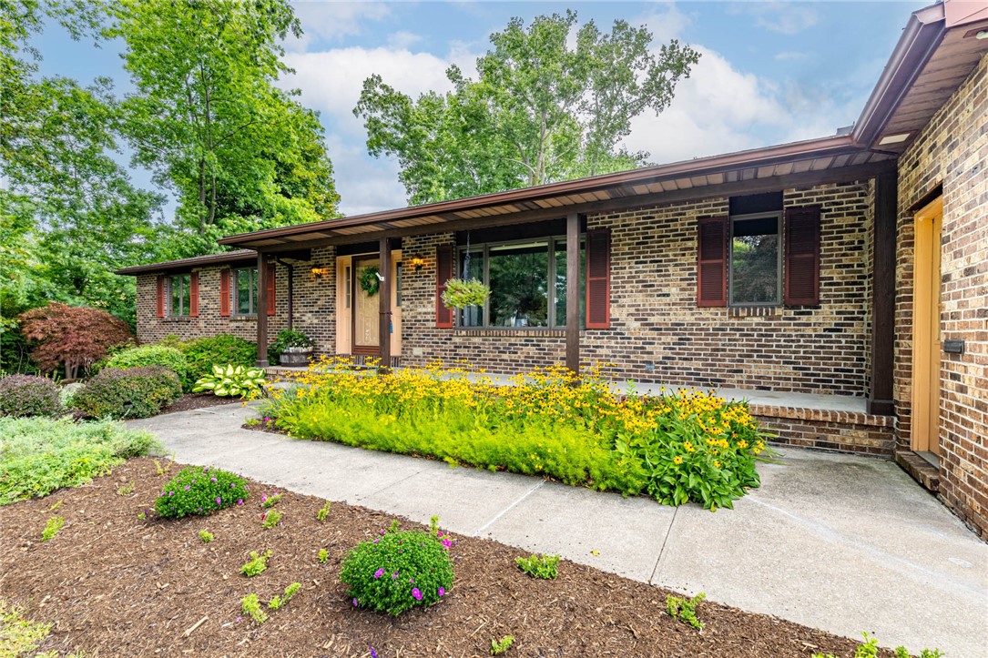 254 Mobile Drive Greece, NY 14616 - Photo 3 of 49