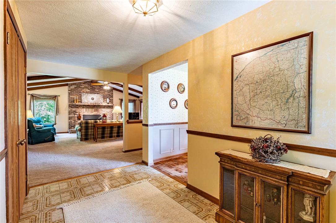 254 Mobile Drive Greece, NY 14616 - Photo 4 of 49