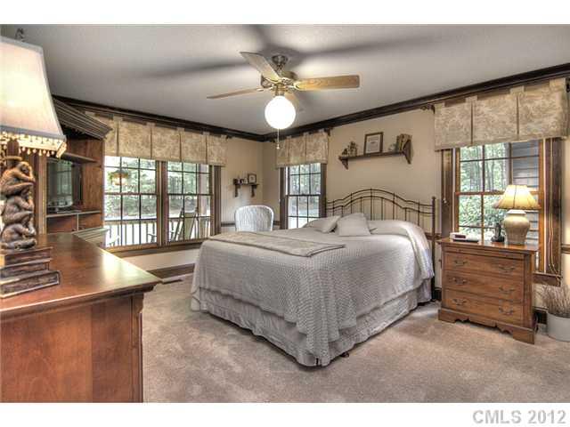 300 Nelson Road Matthews, NC 28104 - Photo 9 of 16 Gallery Image 9