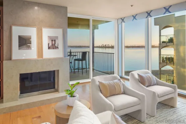 $1,799,900 | 1221 Parker Place, Unit 15, San Diego, CA 92109
