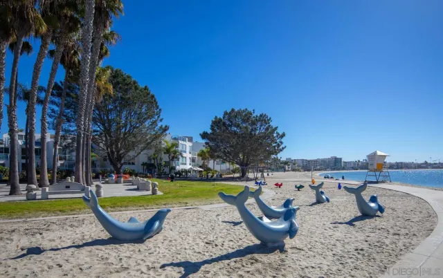 $1,799,900 | 1221 Parker Place, Unit 15, San Diego, CA 92109