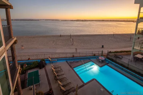 $1,799,900 | 1221 Parker Place, Unit 15, San Diego, CA 92109