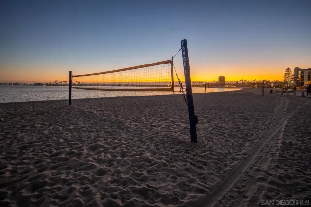 $1,799,900 | 1221 Parker Place, Unit 15, San Diego, CA 92109