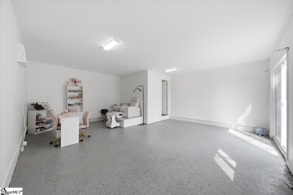 22 Ray Street Greenville, SC 29611 - Photo 12 of 34