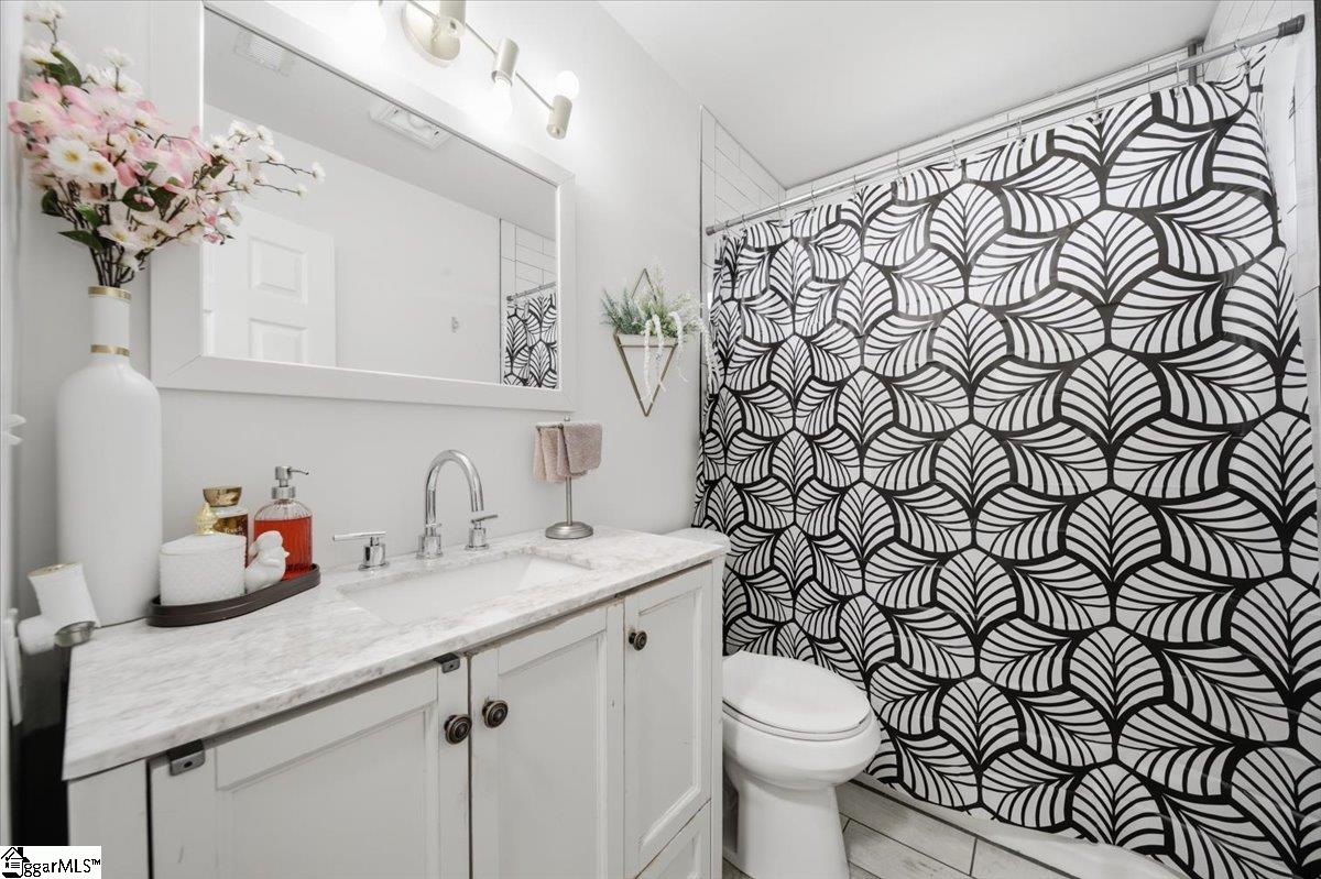 22 Ray Street Greenville, SC 29611 - Photo 15 of 34