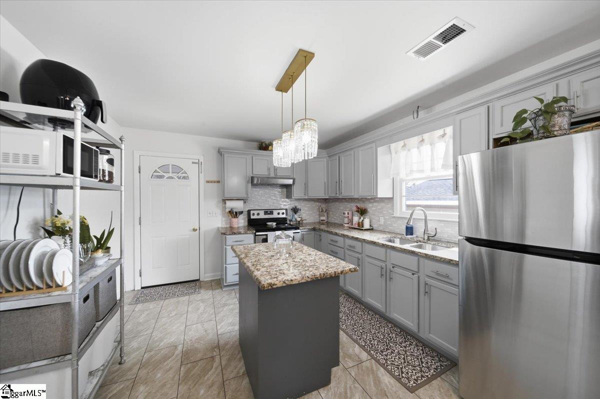 22 Ray Street Greenville, SC 29611 - Photo 22 of 34