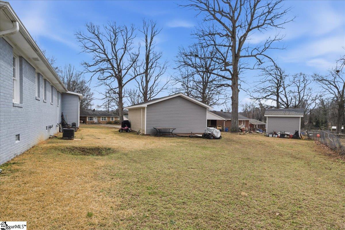 22 Ray Street Greenville, SC 29611 - Photo 27 of 34