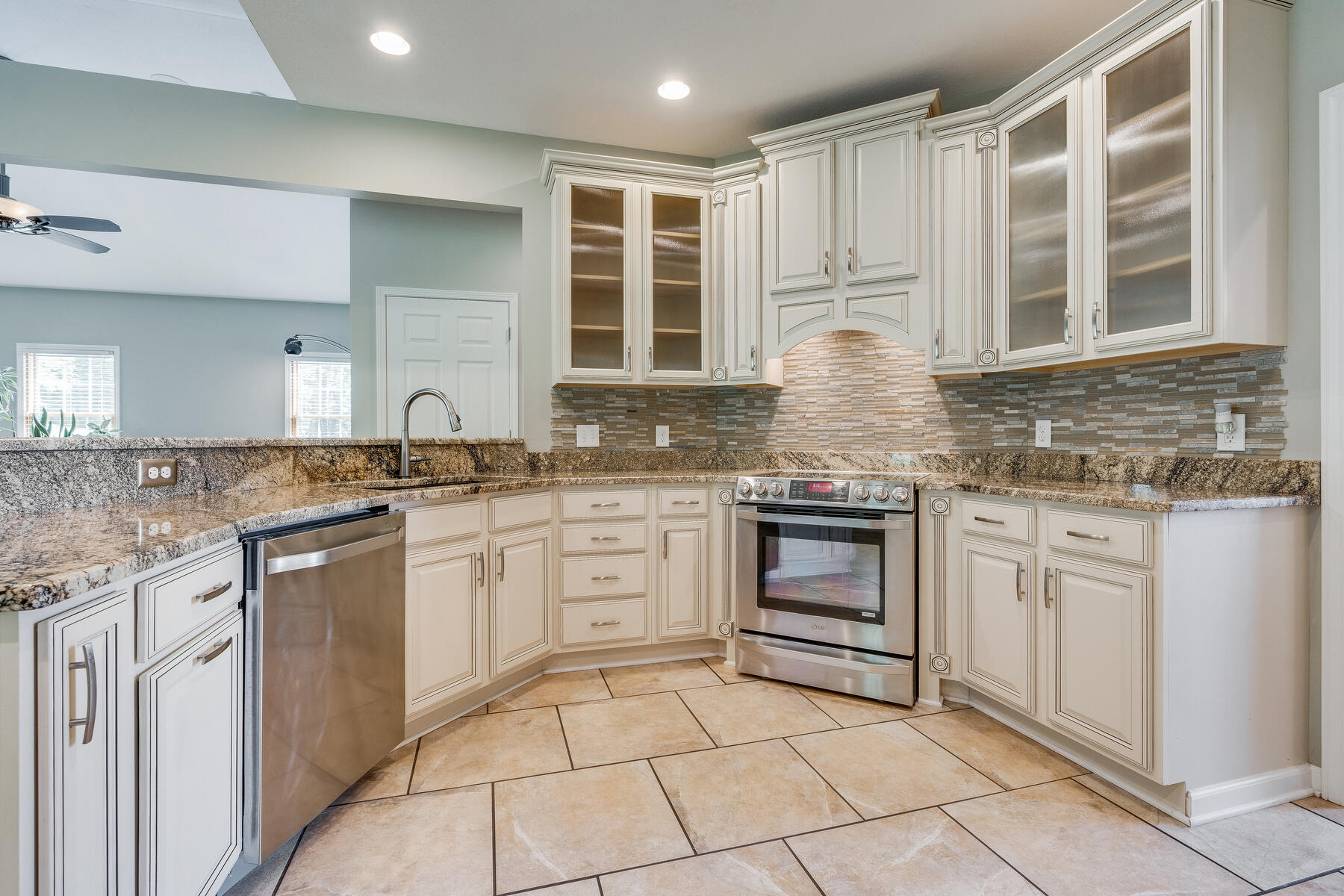 231 Hales Road Jonesborough, TN 37659 - Photo 15 of 71 015