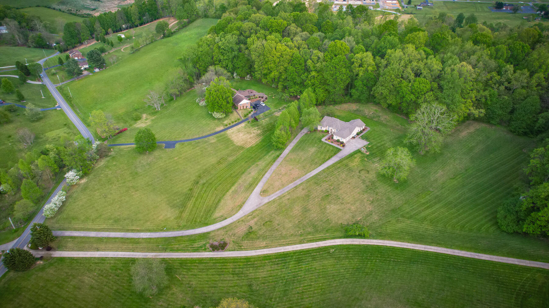 231 Hales Road Jonesborough, TN 37659 - Photo 4 of 71 103