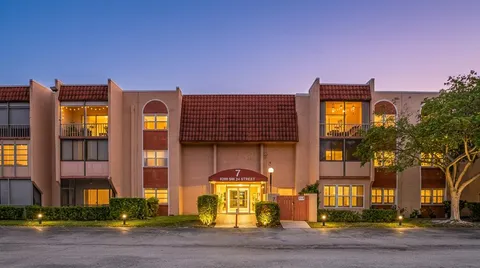 $98,000 | 8280 Southwest 24th Street, Unit 7210, North Lauderdale, FL 33068