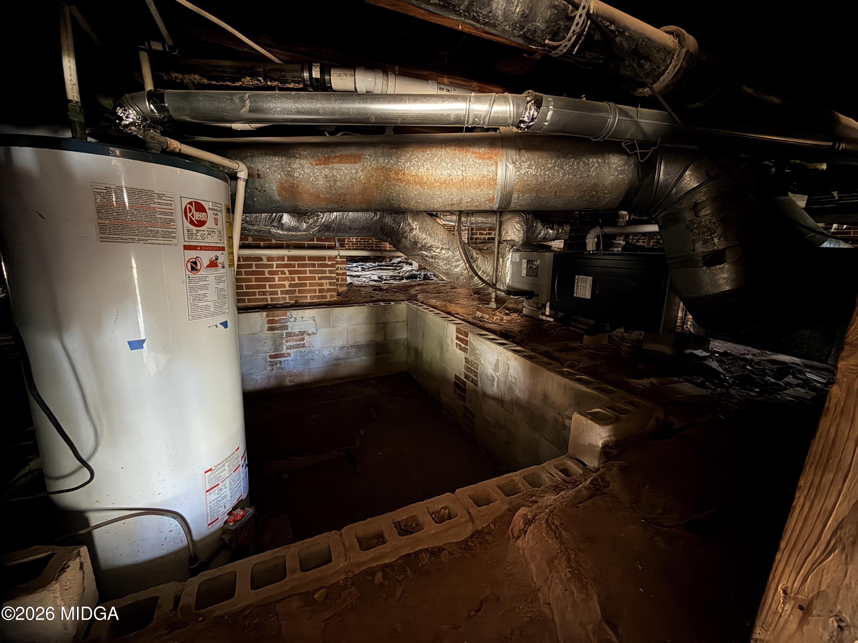419 West Johnston Street Forsyth, GA 31029 - Photo 34 of 34 a close view of water heater