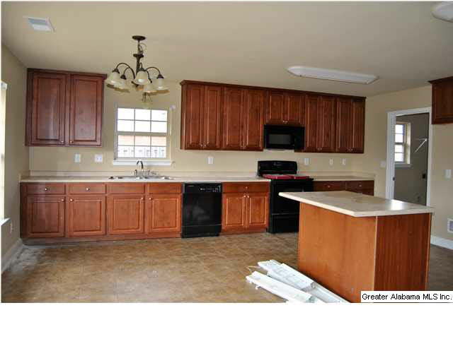 134 Barkley Lane Alabaster, AL 35007 - Photo 7 of 14 Gallery Image 7