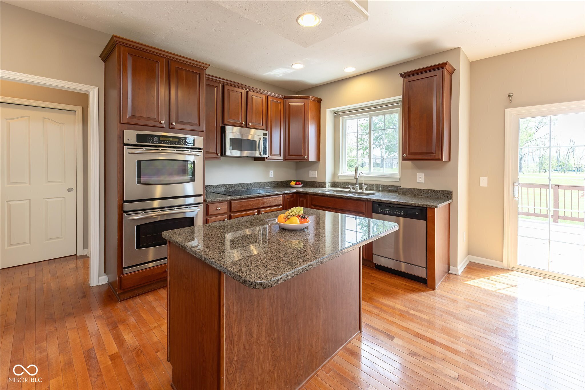 13061 Witherbee Lane Fishers, IN 46037 - Photo 12 of 54