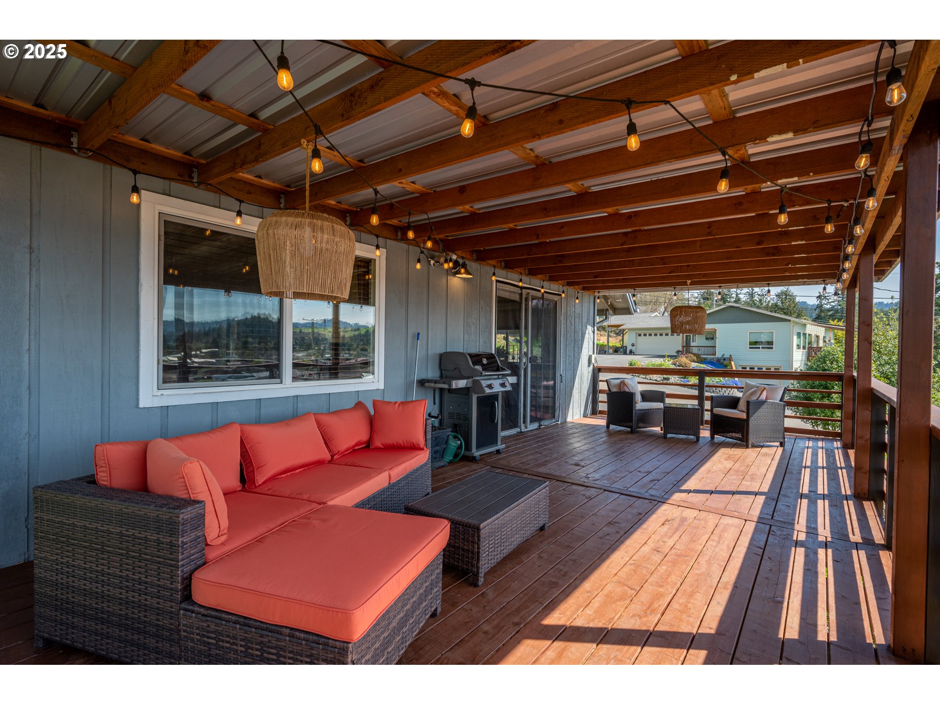 624 Bender Street Myrtle Point, OR 97458 - Photo 3 of 42 Gallery Image 3