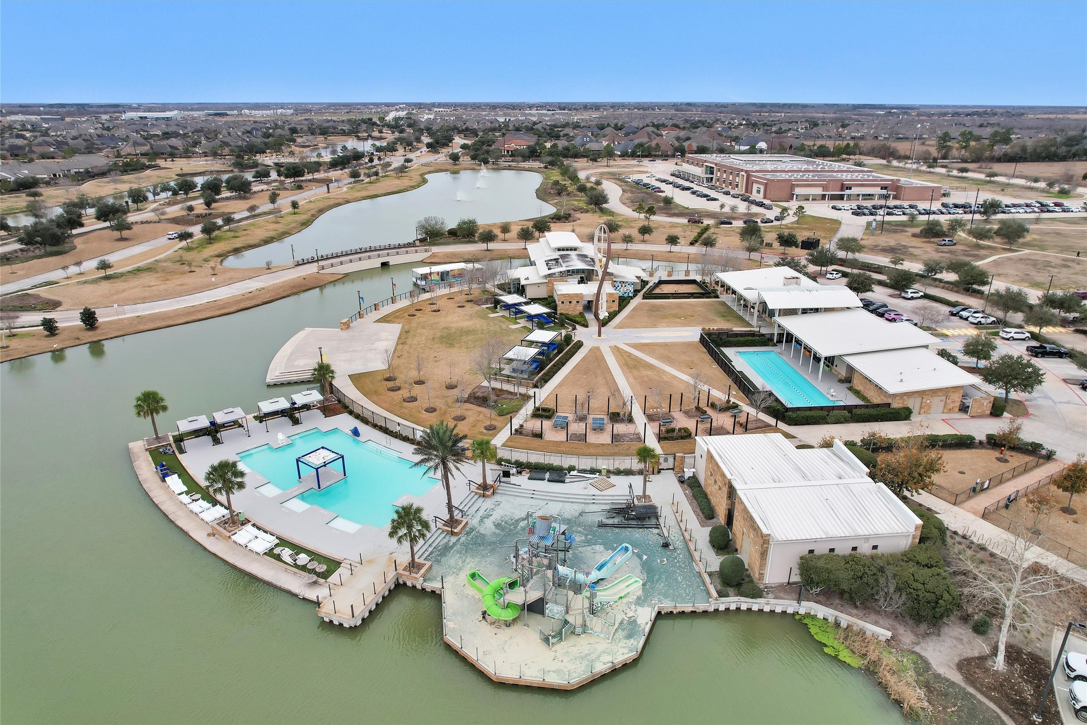 3622 Lister Drive Rosharon, TX 77583 - Photo 41 of 44 an aerial view of a house with a ocean view