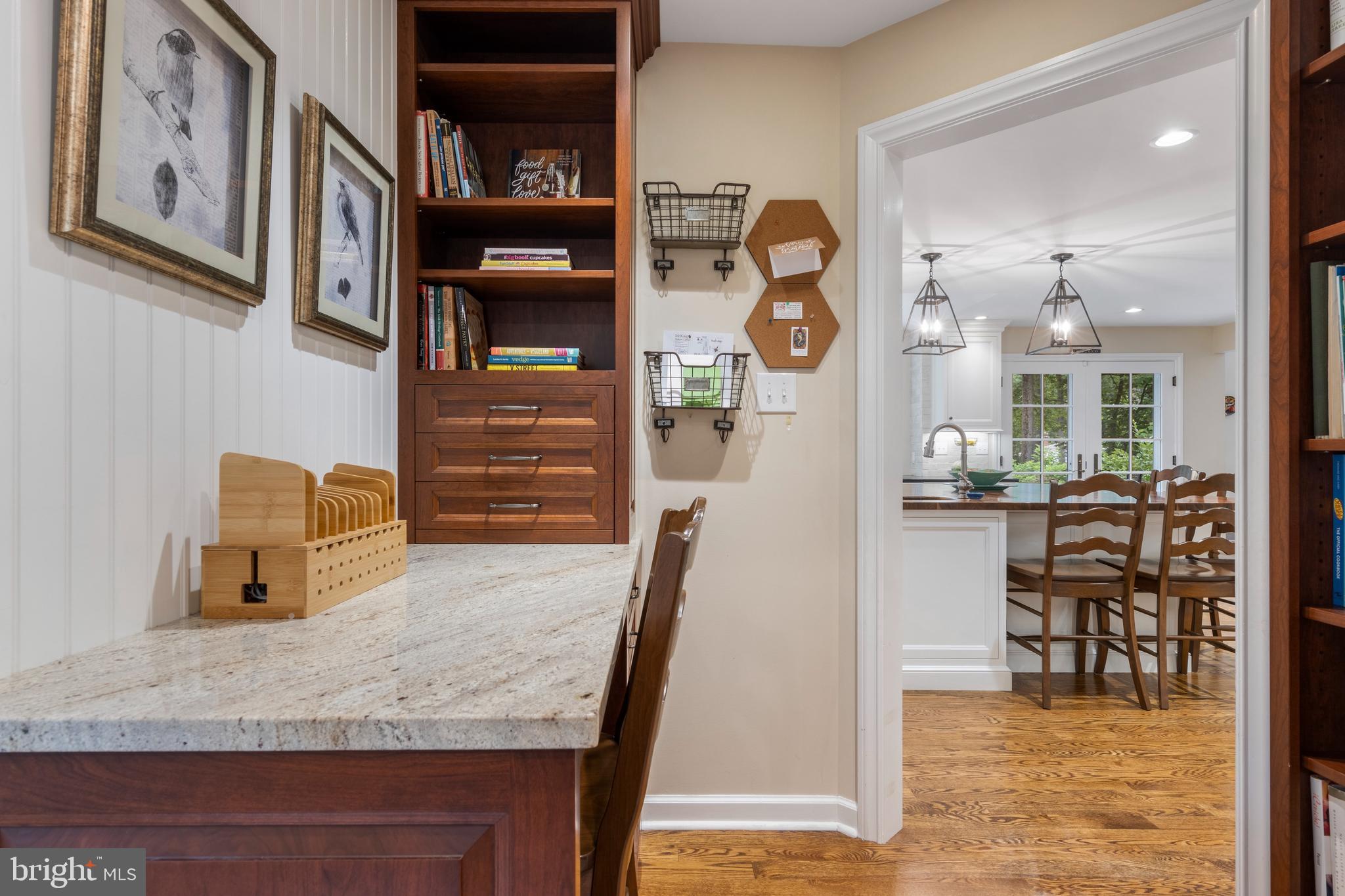 305 Valley Place Wayne, PA 19087 - Photo 22 of 48 Work center