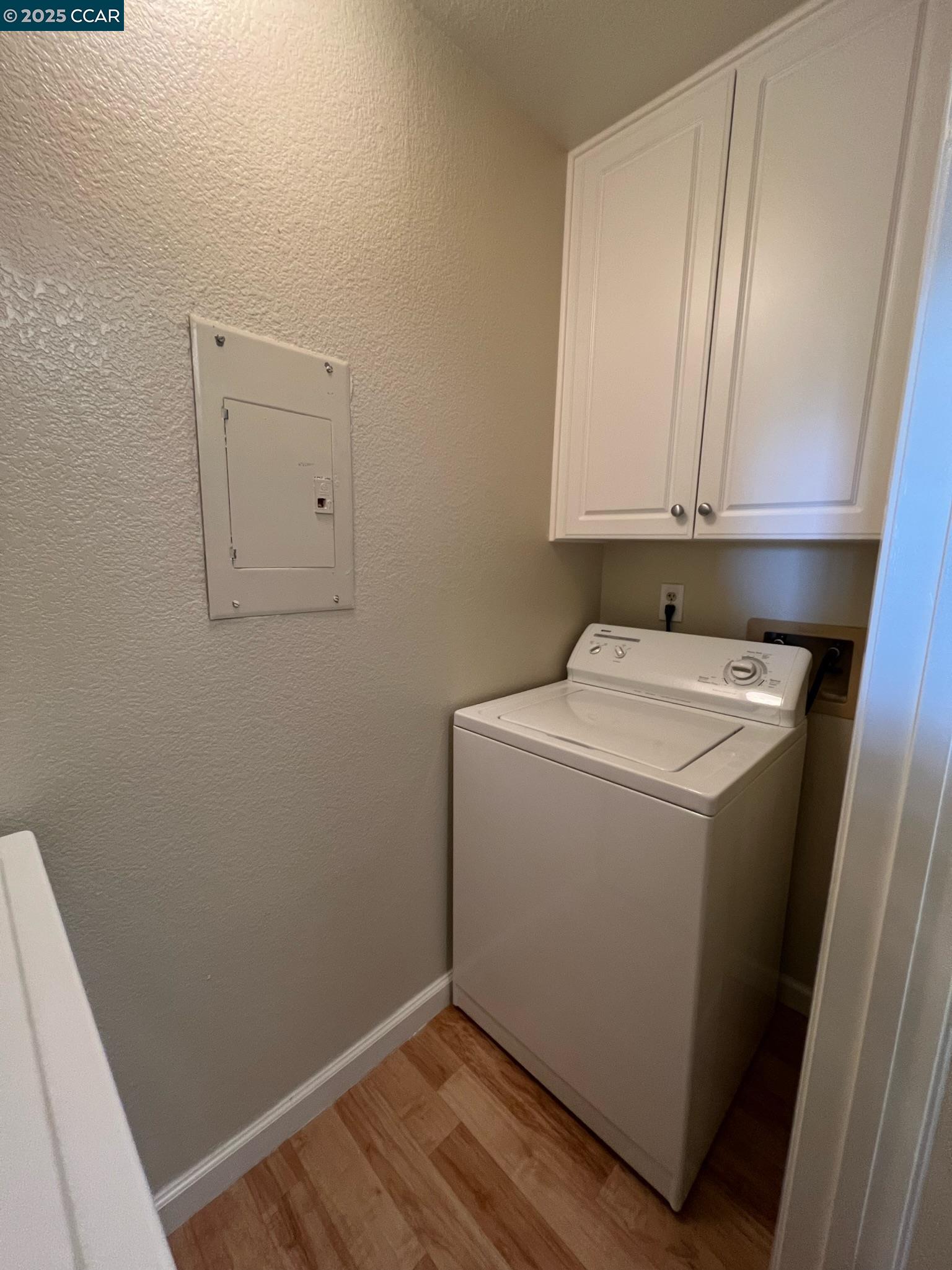 460 Bollinger Canyon Lane, Unit 286 San Ramon, CA 94582 - Photo 9 of 14 a utility room with dryer and washer