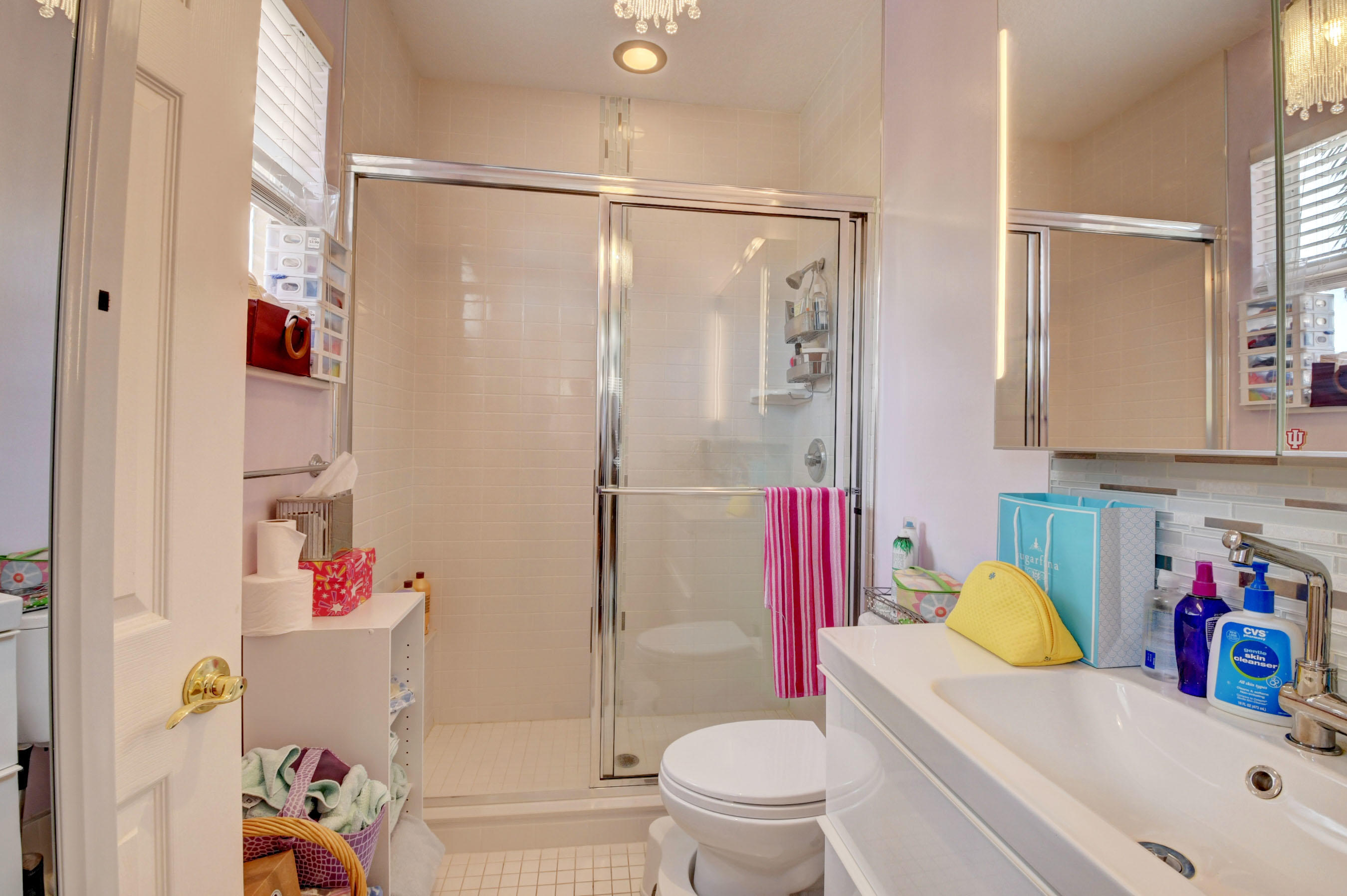 4284 Northwest 61st Lane Boca Raton, FL 33496 - Photo 17 of 21 Bathroom for Bedroom 4