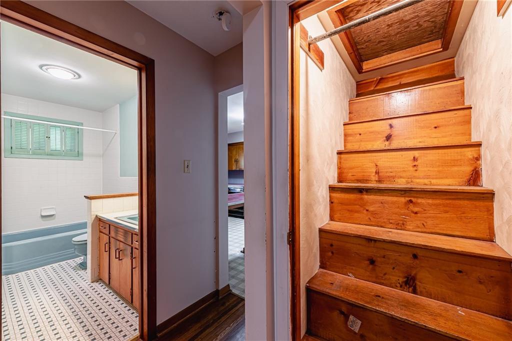 520 North 9th Street Indiana, PA 15701 - Photo 25 of 29 a view of walk in closet