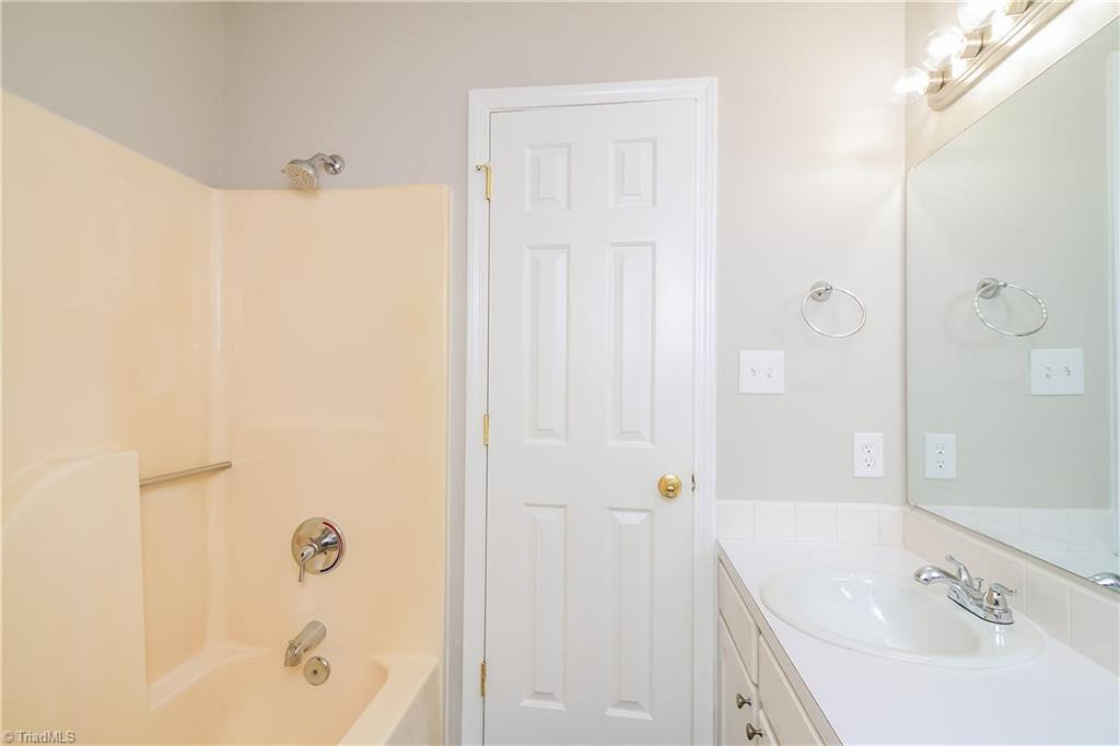 1716 Carriage Cove Lane Winston-Salem, NC 27127 - Photo 15 of 17