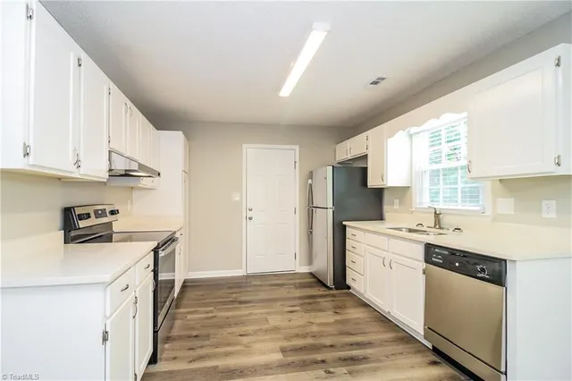 $1,720 | 1716 Carriage Cove Lane, Winston-Salem, NC 27127