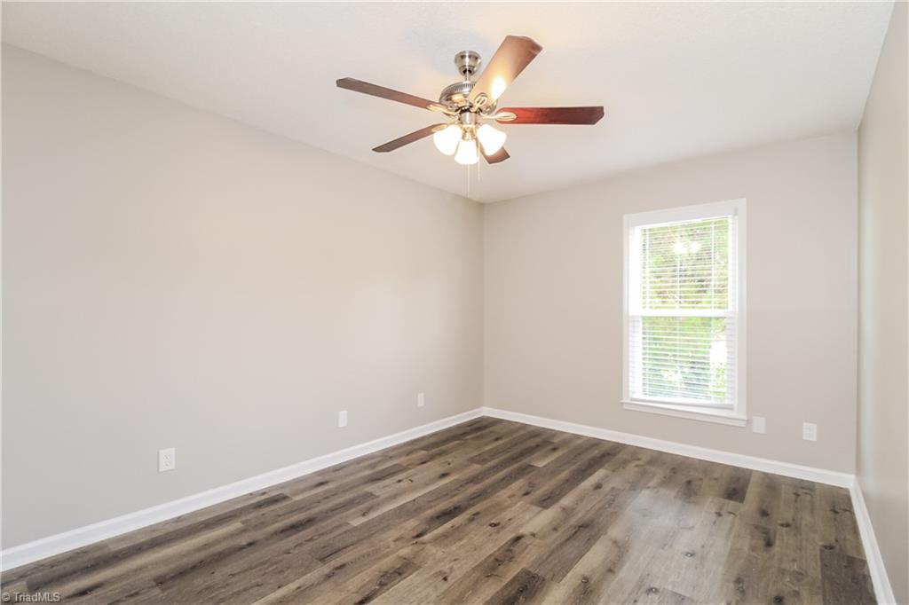 1716 Carriage Cove Lane Winston-Salem, NC 27127 - Photo 8 of 17