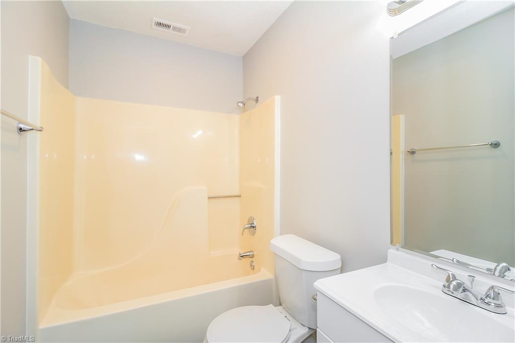 1716 Carriage Cove Lane Winston-Salem, NC 27127 - Photo 10 of 17