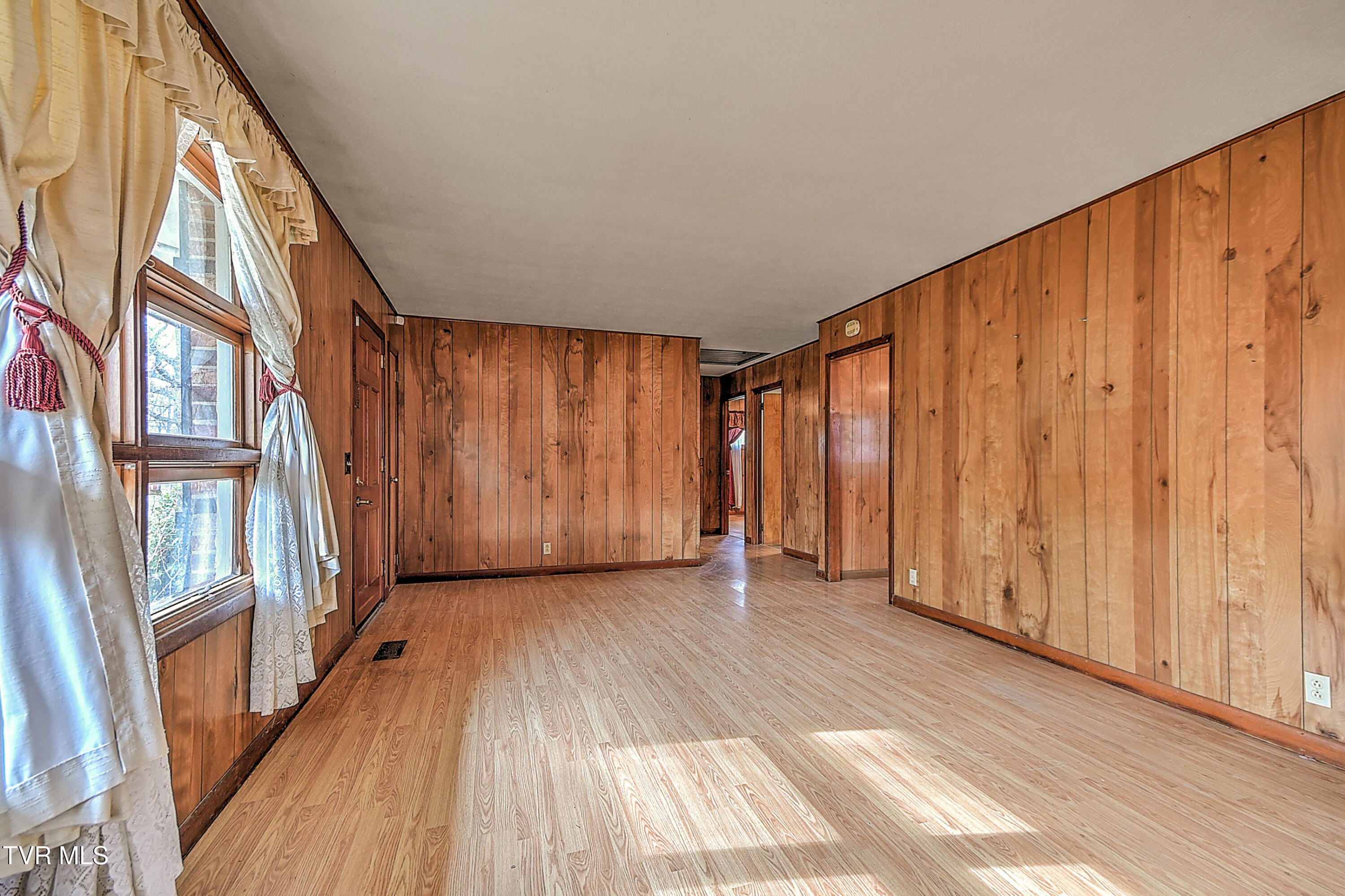 741 Gray Station Road Gray, TN 37615 - Photo 12 of 30 741 Gray Station KG-6